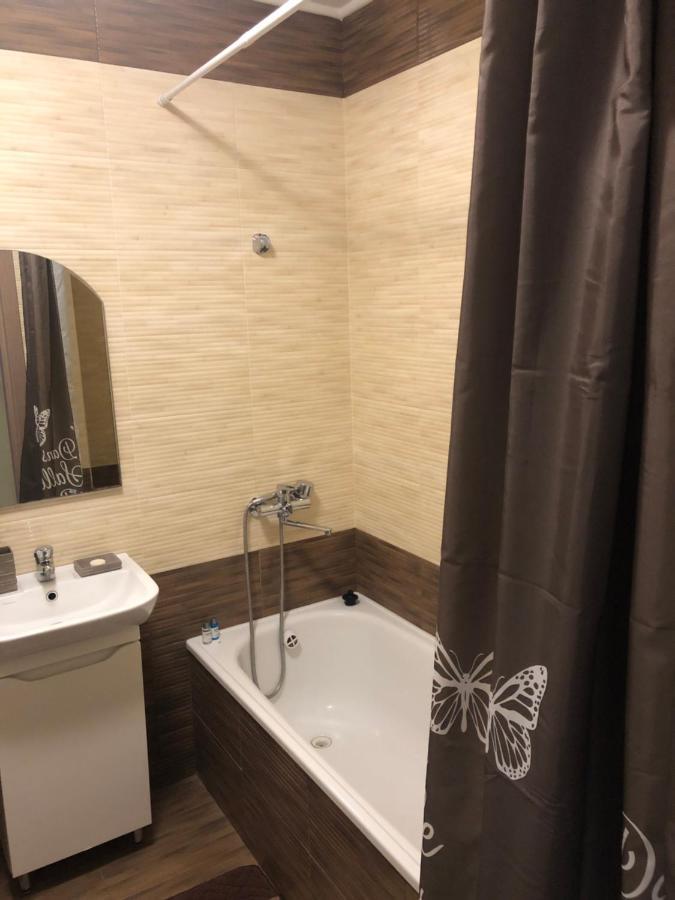 по вулиці набережна Apartment *